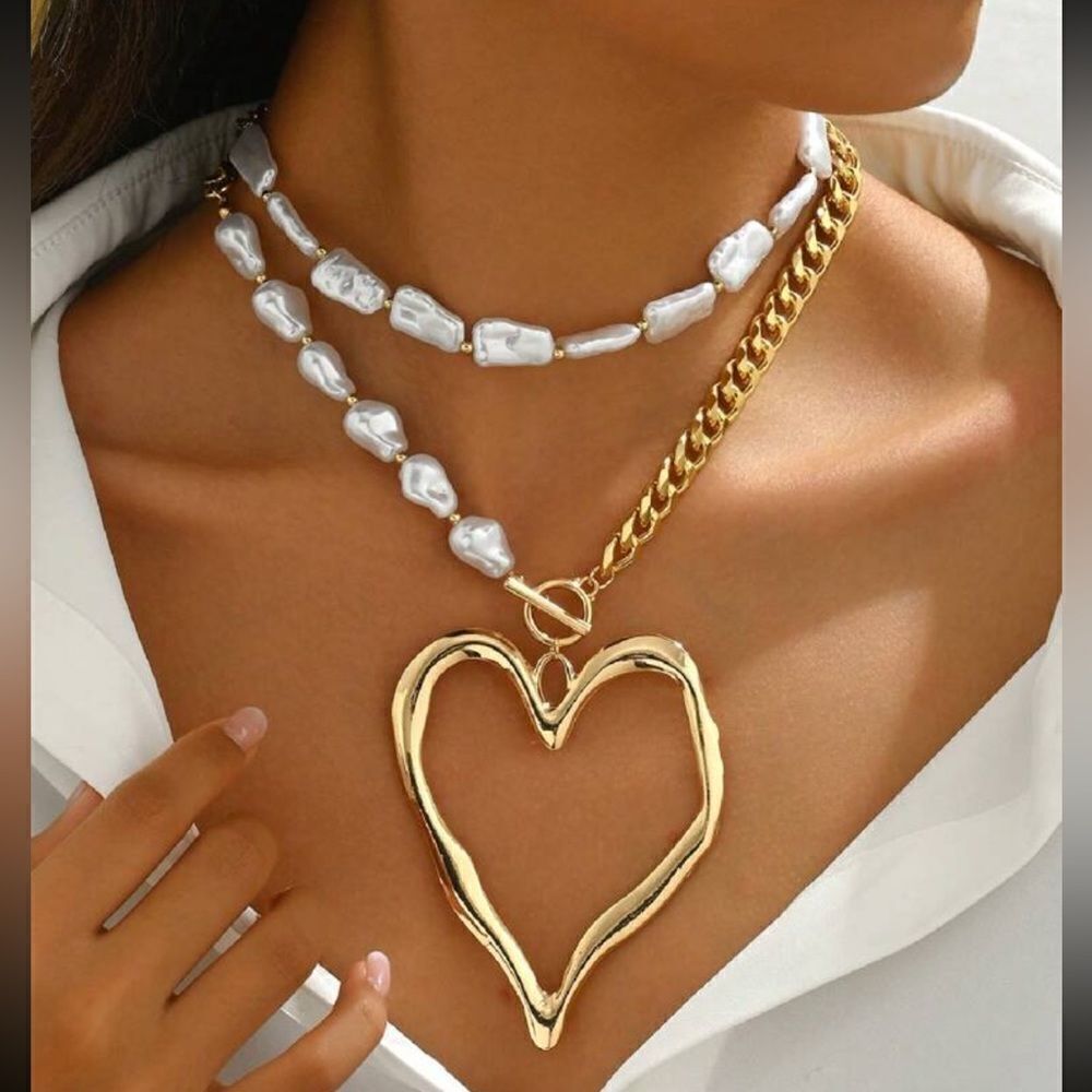 White faux pearl Heart necklace N790